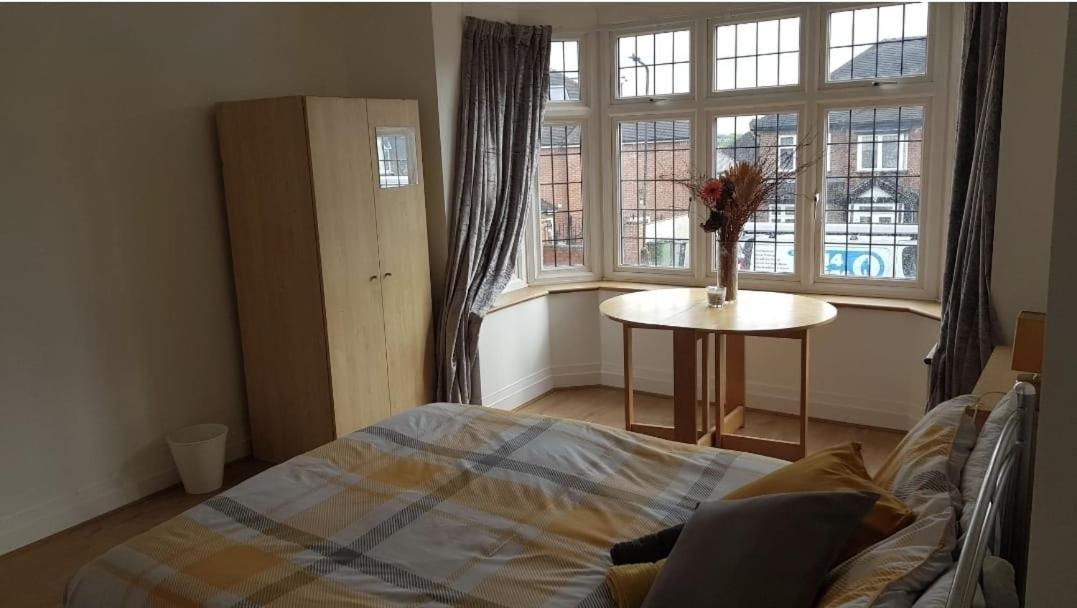 Cosy Studio Wembley Stadium Gem Apartment Bagian luar foto
