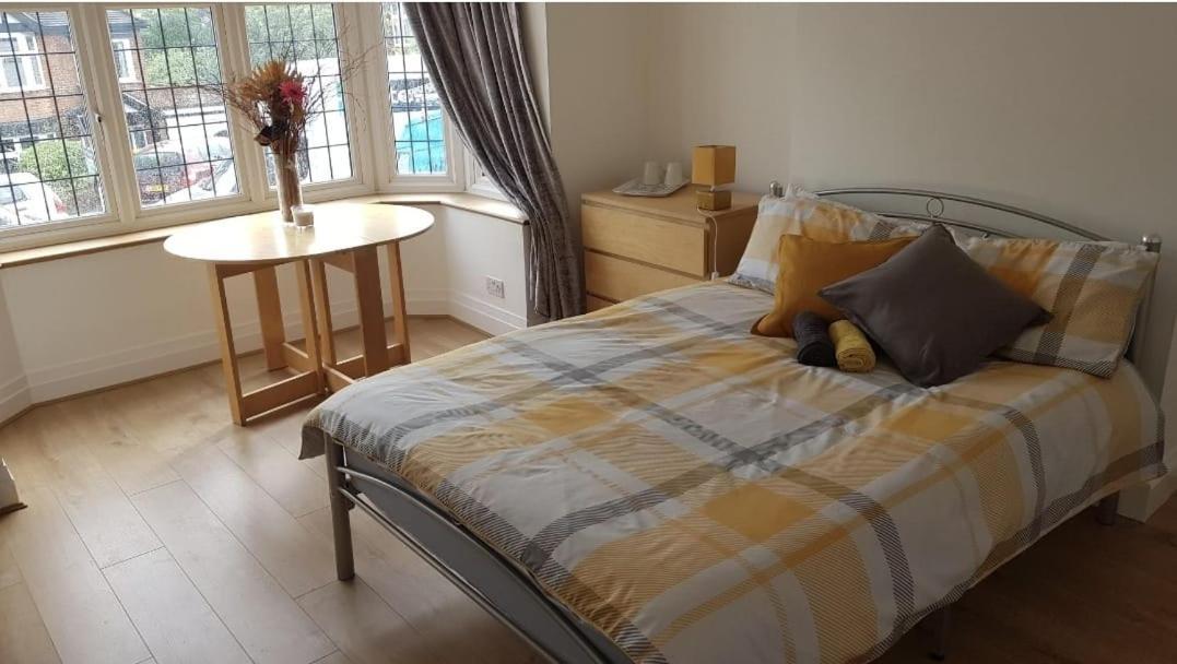 Cosy Studio Wembley Stadium Gem Apartment Bagian luar foto